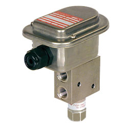 507362-solenoid-valves-3-2-stainless-steel-327-img-000551eu.jpg