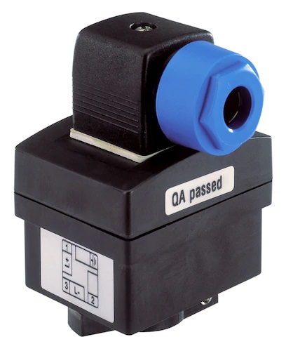 420592-burkert-423913.jpg