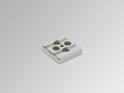 699975-0950008004k-cat01-t3.jpg